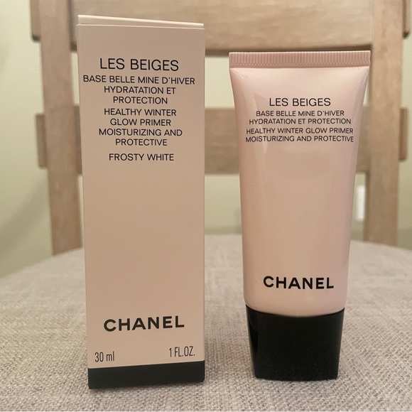 CHANEL Les Beiges Healthy Winter Glow Primer in Frosty White Brand New In Box - Picture 1 of 3